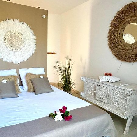 Lestipecheur Fr Villa Grise Avec Piscine Bord De Mer Saint Pierre Εξωτερικό φωτογραφία